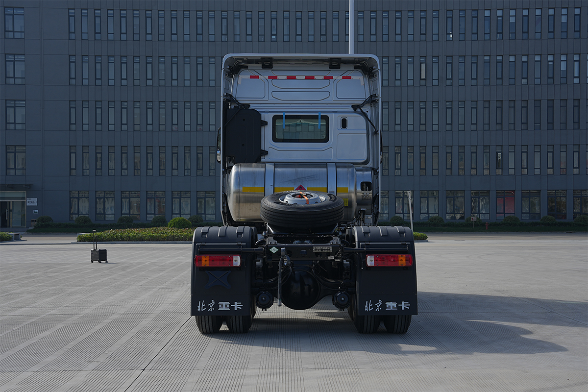 北京重卡 追夢 500馬力 6×4 國六 LNG 牽引車 砂石料運輸版（BJ4250G6CP）