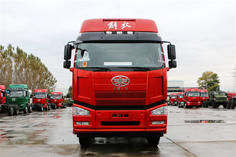 一汽解放 J6P重卡 復(fù)合型 390馬力 8X4 9.5米 國(guó)五廂式載貨車(chē)(CA5310XXYP66K2L7T4E5)