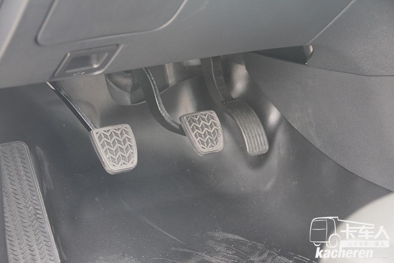 江鈴皮卡 域虎3 2018款 柴油 2.5T 四驅標軸 豪華版