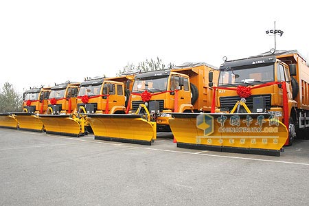 中國重汽國Ⅳ排放金王子除雪車