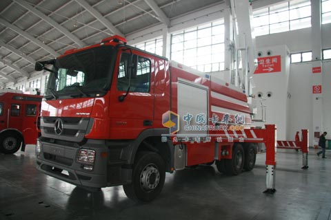 奔馳消防車(chē)