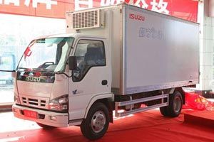 慶鈴原廠冷藏車亮相上海