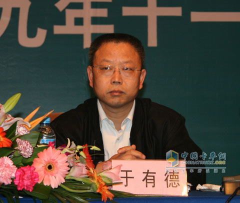 中國重汽“百日收獲行動”蘭州舉