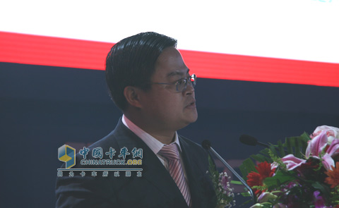 福田汽車副總經(jīng)理?xiàng)顕?guó)濤