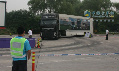2010沃爾沃卡車全國駕駛員高效節(jié)油大賽在京完美閉幕