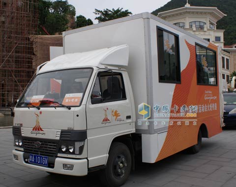 廣汽日野亞運(yùn)會(huì)媒體車