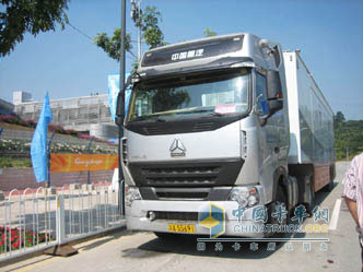 HOWO A7轉(zhuǎn)播車