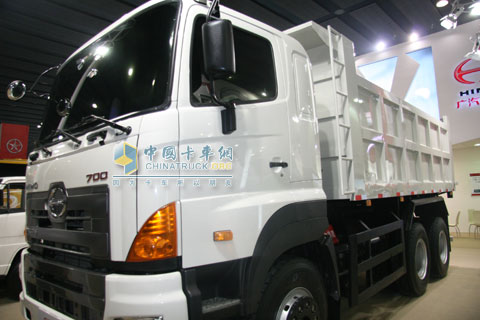 廣汽日野700系列自卸車