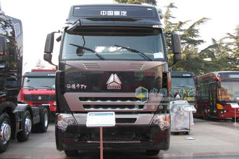 中國重汽汕德卡T7