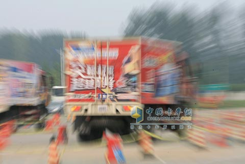 “乘龍汽車杯”首屆全國中卡極限挑戰(zhàn)賽鄭州站比賽