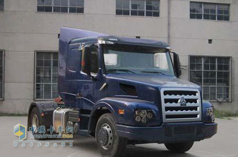 中國(guó)重汽威濼平頂4×2牽引車
