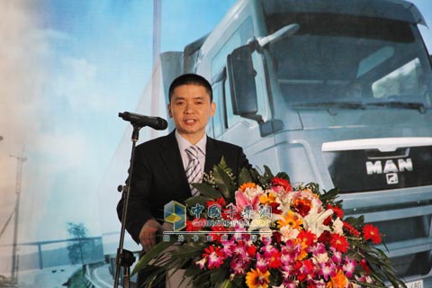上海振和汽車(chē)銷(xiāo)售服務(wù)有限公司的總經(jīng)理姜敏