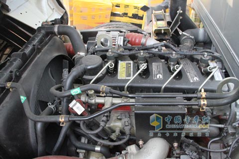 康明斯ISF2.8L發(fā)動(dòng)機(jī)