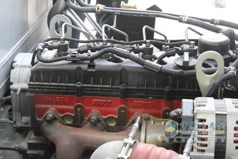 康明斯ISF2.8L發(fā)動(dòng)機(jī)